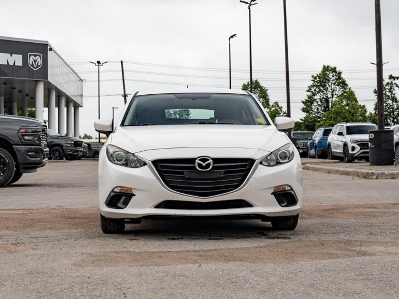 2016 Mazda MAZDA3 GS Photo