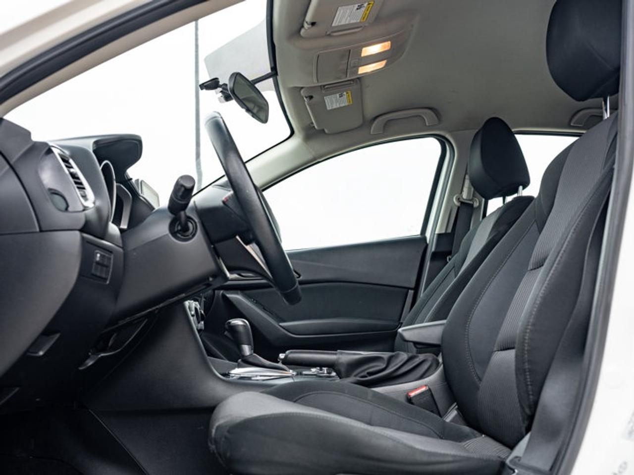 2016 Mazda MAZDA3 GS Photo