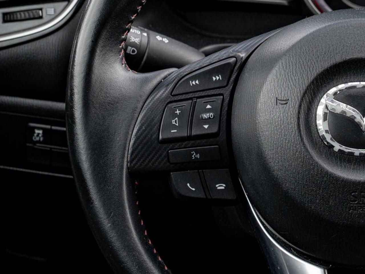 2016 Mazda MAZDA3 GS Photo