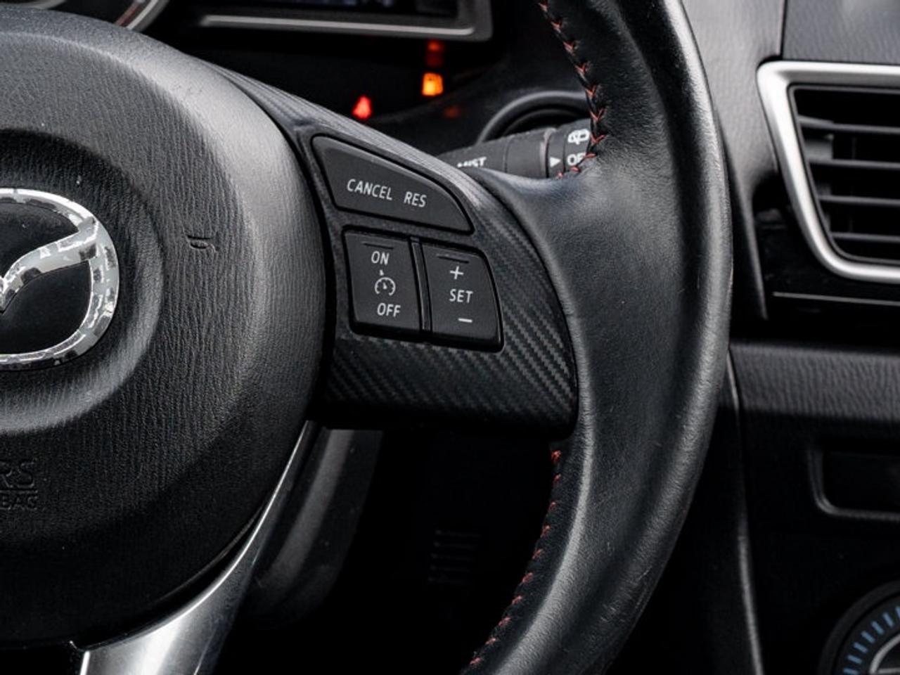 2016 Mazda MAZDA3 GS Photo