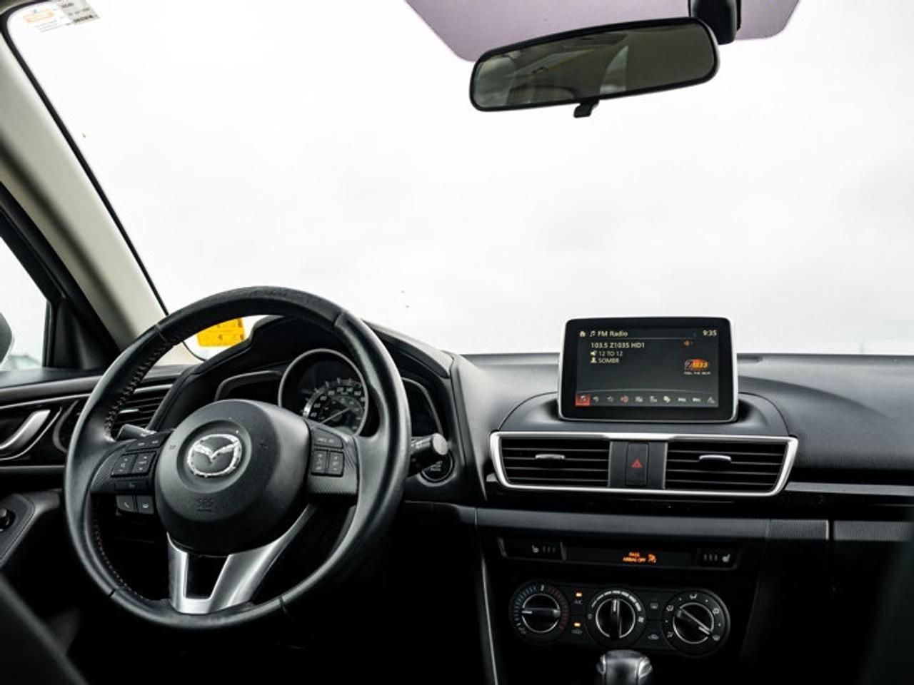 2016 Mazda MAZDA3 GS Photo