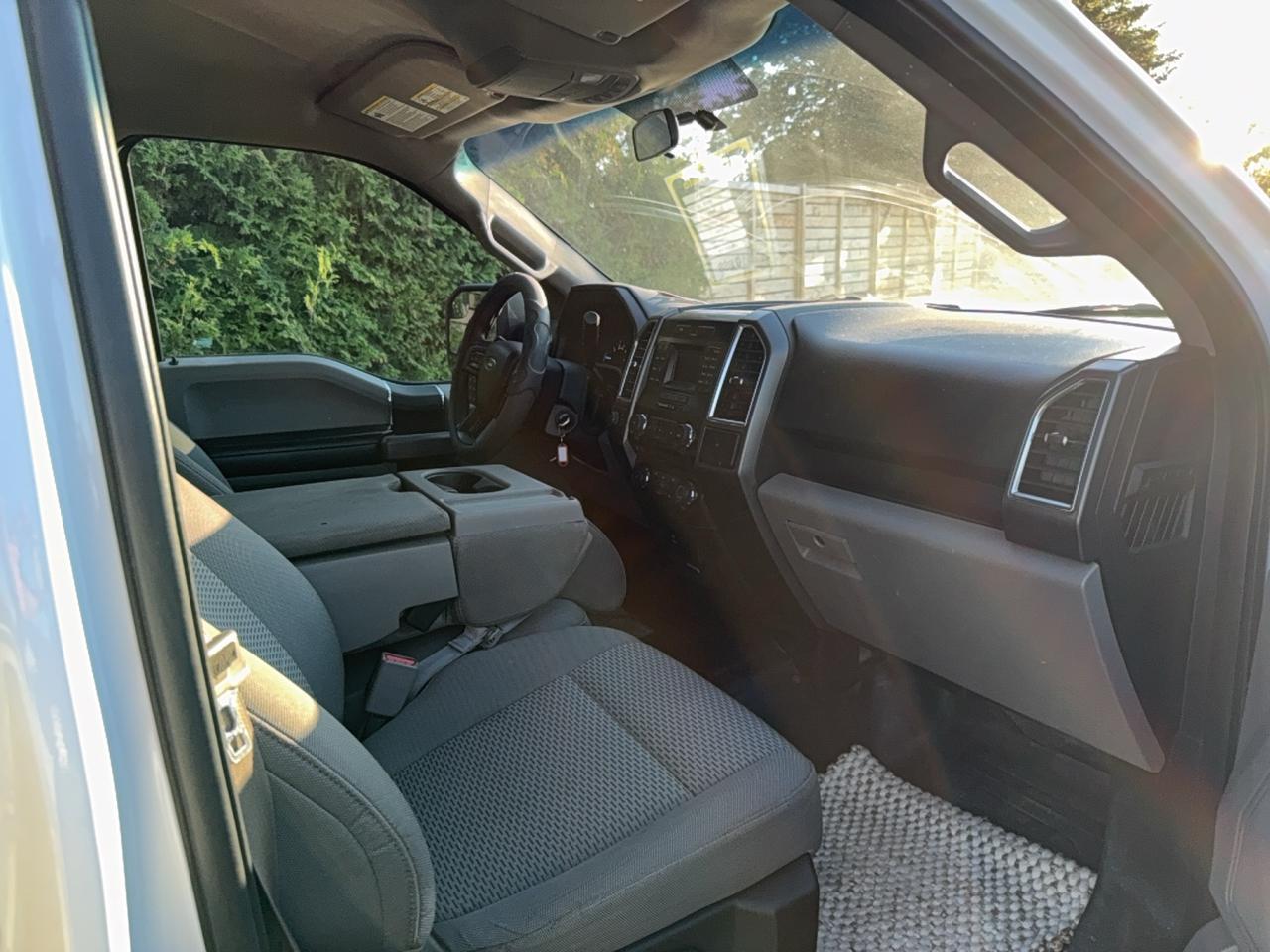 2016 Ford F-150 XLT Photo