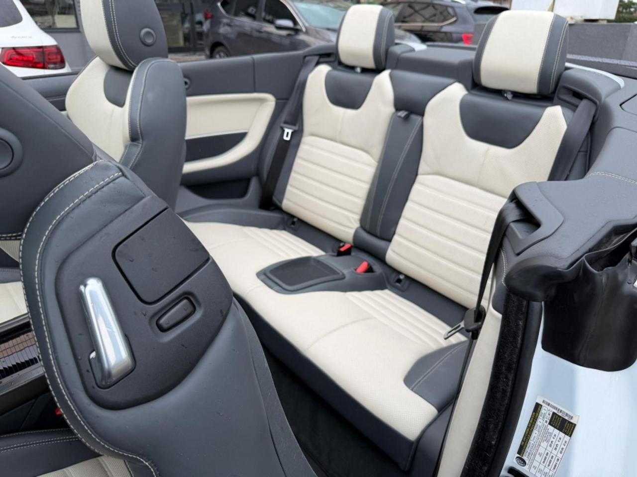 2018 Land Rover Range Rover Evoque Convertible HSE DYNAMIC * POWER RETRACTIBLE ROOF * NAVI * AWD Photo