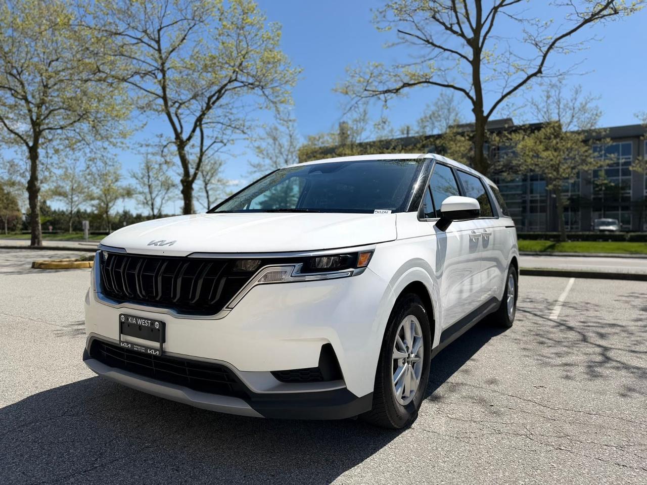 Used 2022 Kia Carnival  for sale in Coquitlam, BC