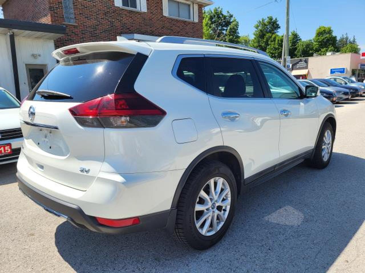 2018 Nissan Rogue SV 2WD Photo