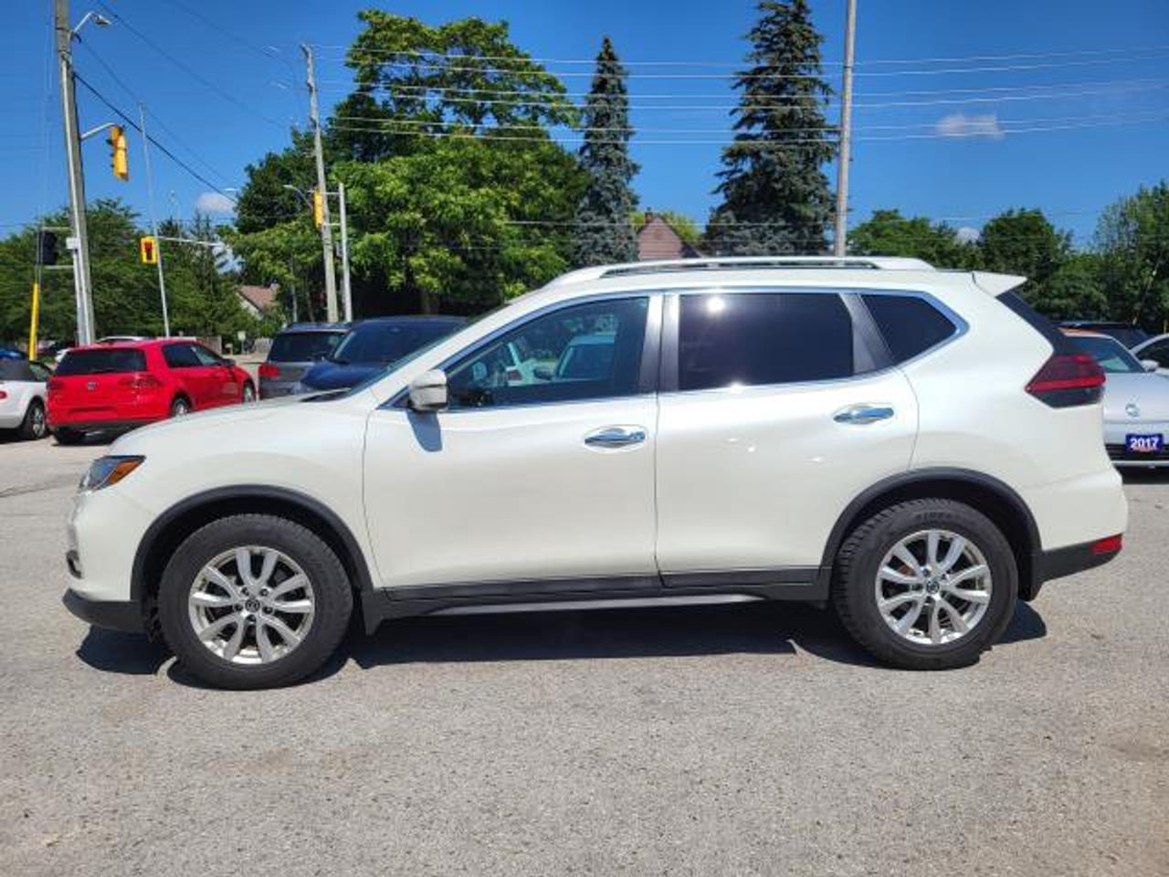 2018 Nissan Rogue SV 2WD Photo