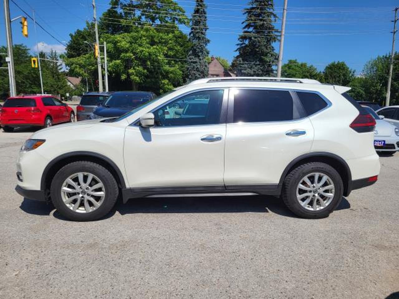 2018 Nissan Rogue SV 2WD Photo