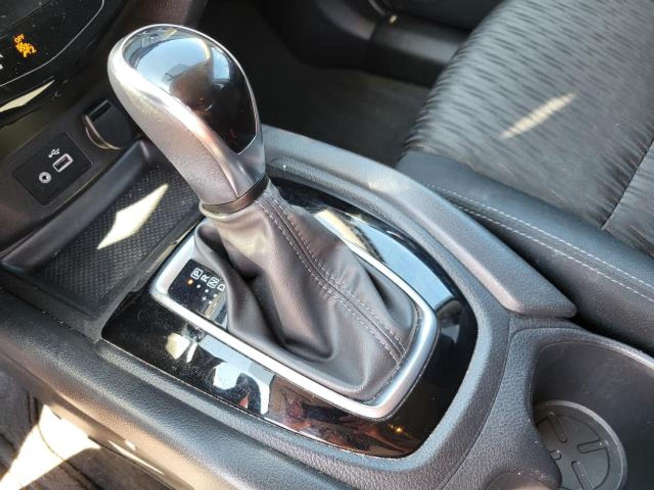 2018 Nissan Rogue SV 2WD Photo