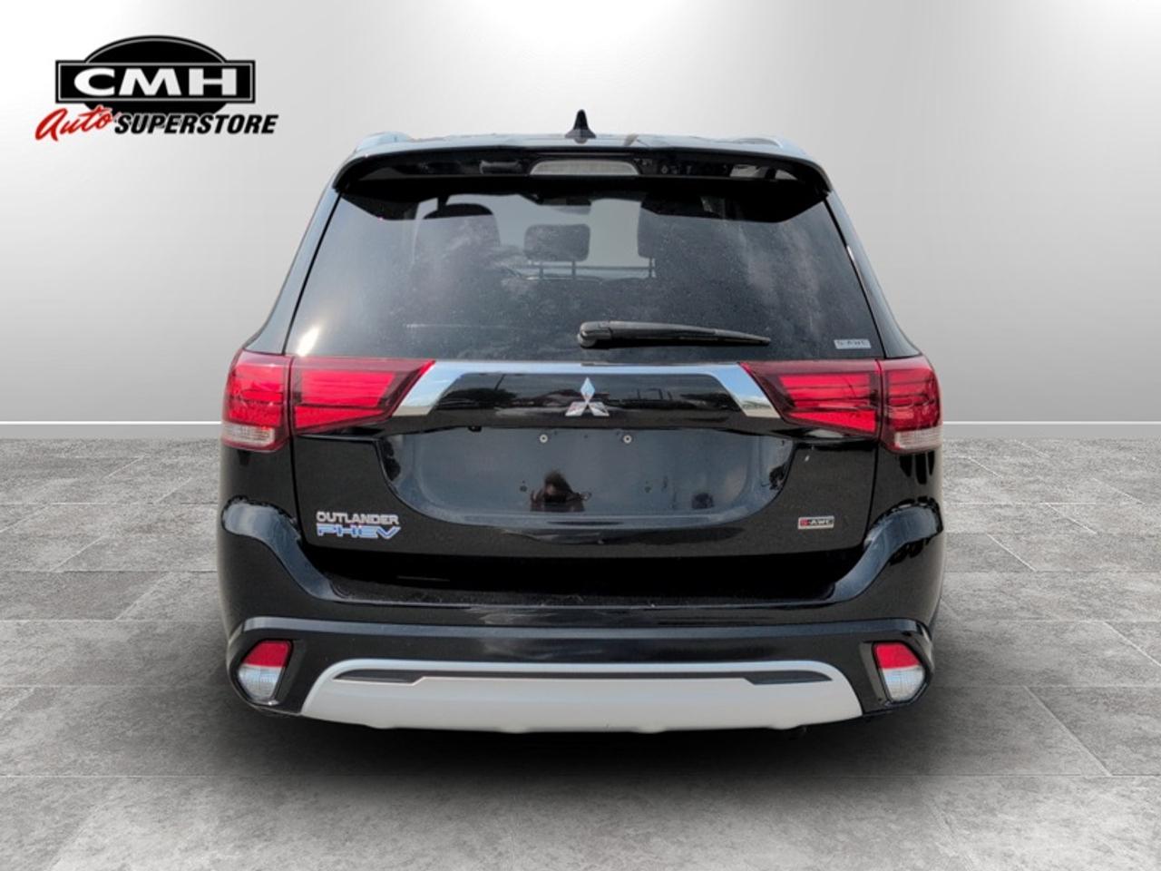 2020 Mitsubishi Outlander Phev SEL Photo