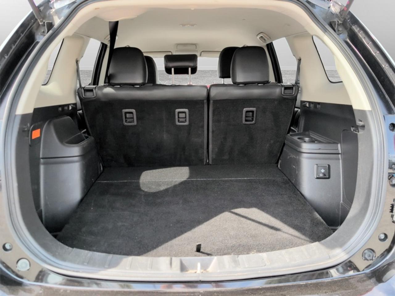 2020 Mitsubishi Outlander Phev SEL Photo