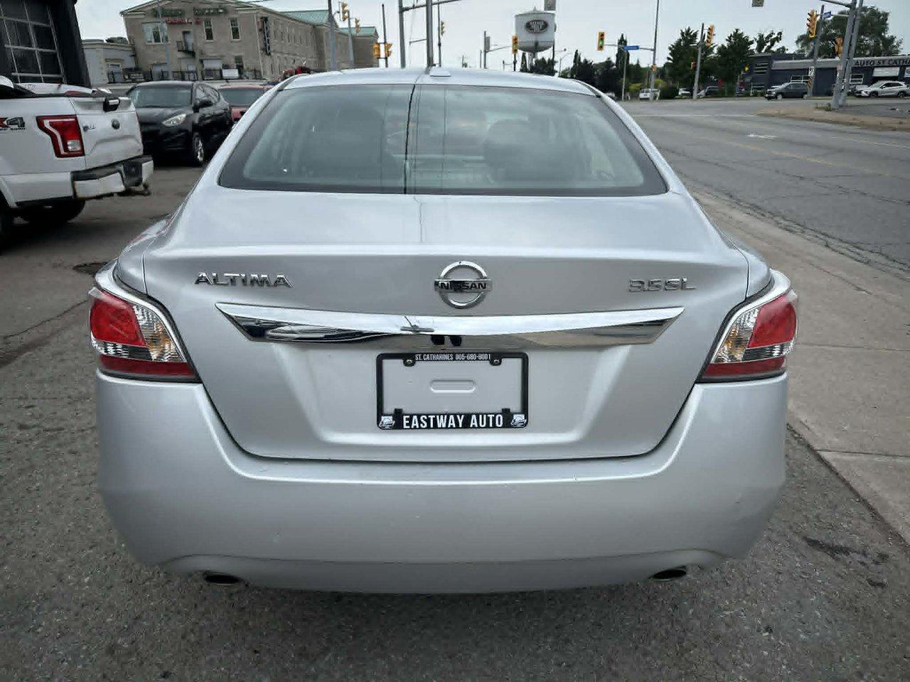 2015 Nissan Altima 3.5 SL Photo