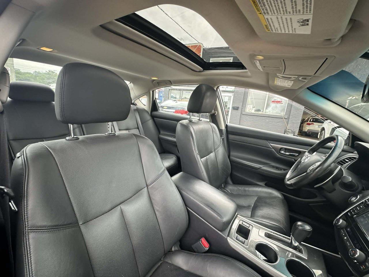 2015 Nissan Altima 3.5 SL Photo