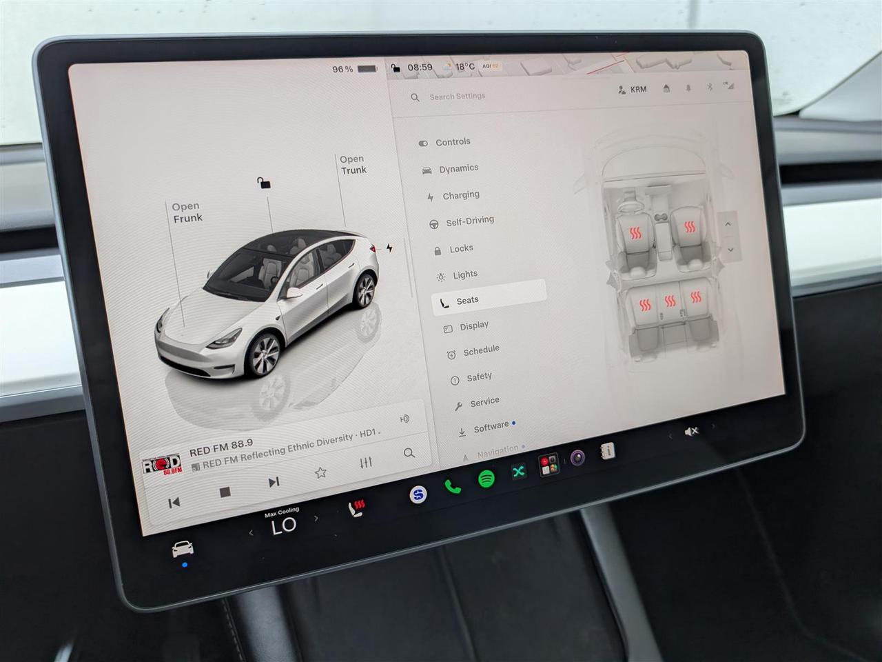 2022 Tesla Model Y LONG RANGE AWD - WHITE INTERIOR - DUAL MOTOR Photo