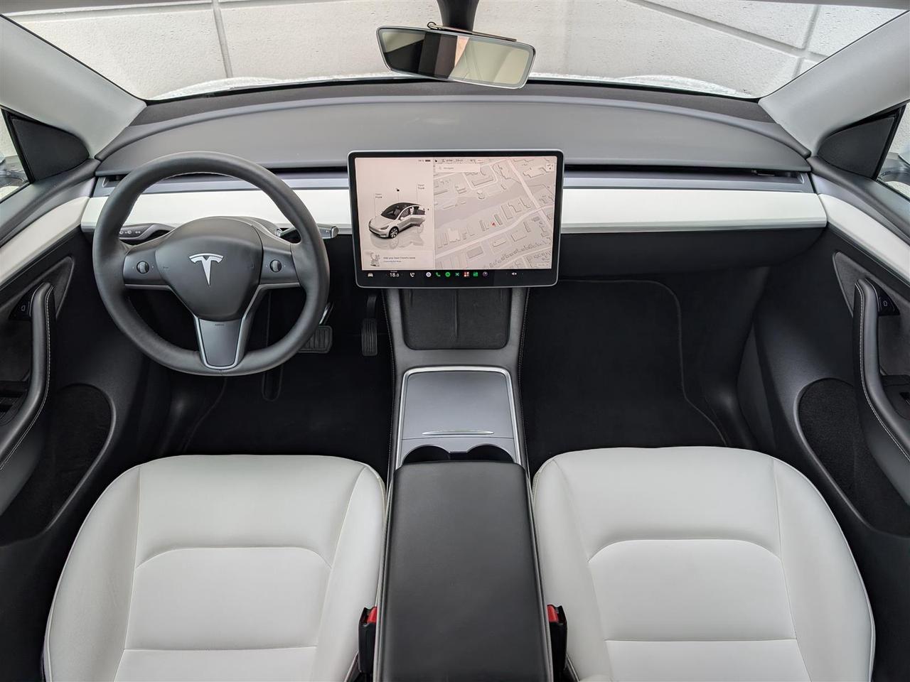 2022 Tesla Model Y LONG RANGE AWD - WHITE INTERIOR - DUAL MOTOR Photo