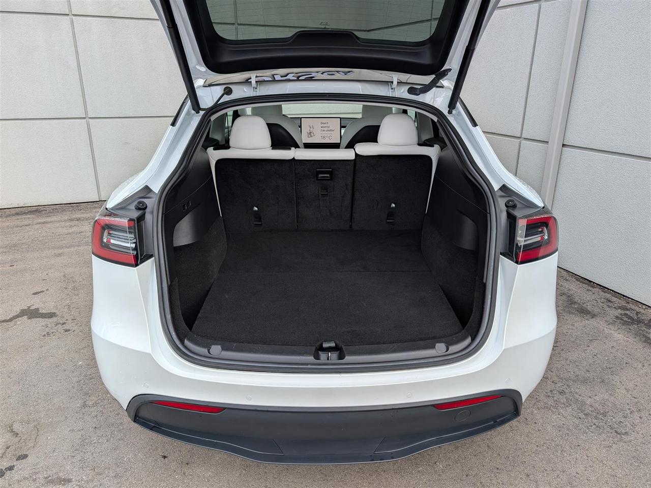 2022 Tesla Model Y LONG RANGE AWD - WHITE INTERIOR - DUAL MOTOR Photo