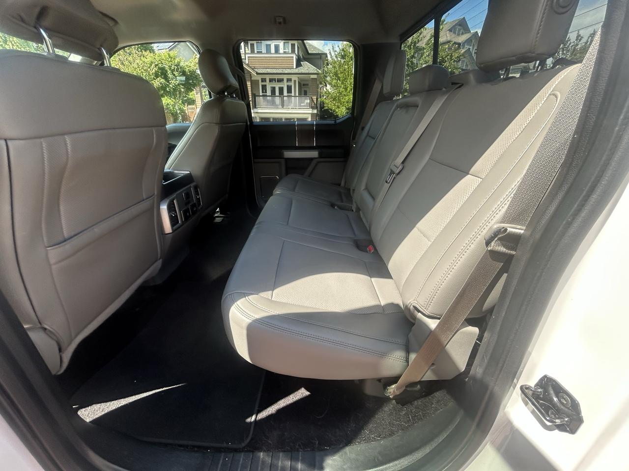 2017 Ford F-150 Lariat - Photo #11