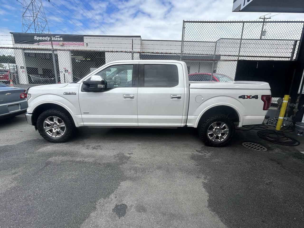 2017 Ford F-150 Lariat - Photo #2