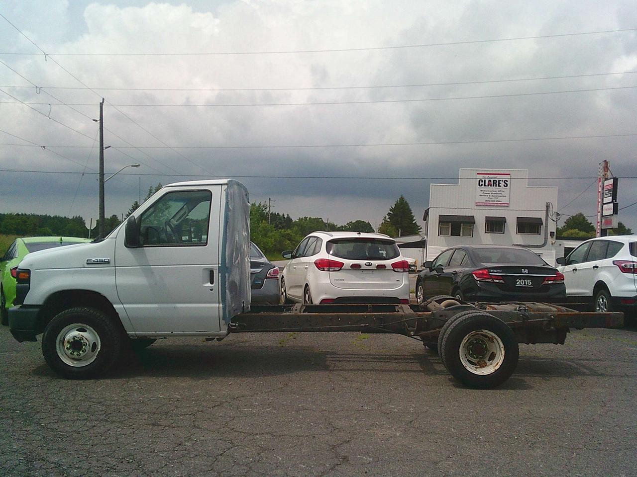 CLEAN Carfax, no accident! Trades are welcome. We offer FREE vehicle delivery anywhere in the Niagara Region! Have It Shipped Directly To Your Door! Need Bluetooth or a backup camera? Ask us about available upgrades and professional installation before delivery! Japanese Sport Car has been serving Canadians for over 27 years, and we strive to provide the best service possible to customers all over Canada! BUY WITH CONFIDENCE! OMVIC & UCDA Registered dealer, specializing in Commercial Trucks for over 27 years! Full specs & features 2012 Ford Econoline Commercial Cutaway Trim  E-450 Super Duty 158" DRW Powertrain  Auto, Rear Wheel Drive, 6.8L 10 Cylinder Gas, Gas Odometer  200XXX KM Exterior/interior colour  White / Gray Seats  2 VIN  1FDXE4FS8CDA00353 Air Type: Air Conditioning Seat Covering Type: Cloth Adjustable Steering Wheel Tire Pressure Monitoring System: No Odometer Type: Digital Key Type: Standard W/ Remote Power Steering Radio Equipment: AM/FM Radio Make: OEM Standard Satellite Radio Power Seats: None Roof Type: Hard Top Headlight Type: Standard Engine Details: 10 Cylinder Gas Being sold as-is only All prices do not include certification, applicable taxes (HST) and licensing fees. Without certification, as per OMVIC regulations, the vehicle is not road worthy or certified.