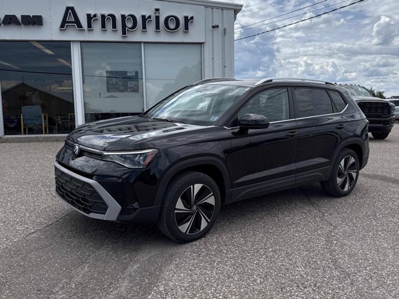 Used 2025 Volkswagen Taos Comfortline AWD | Heated Seats | Remote Start | Blind Spot Monitor | Adaptive Cruise | and More ! for sale in Guelph, ON