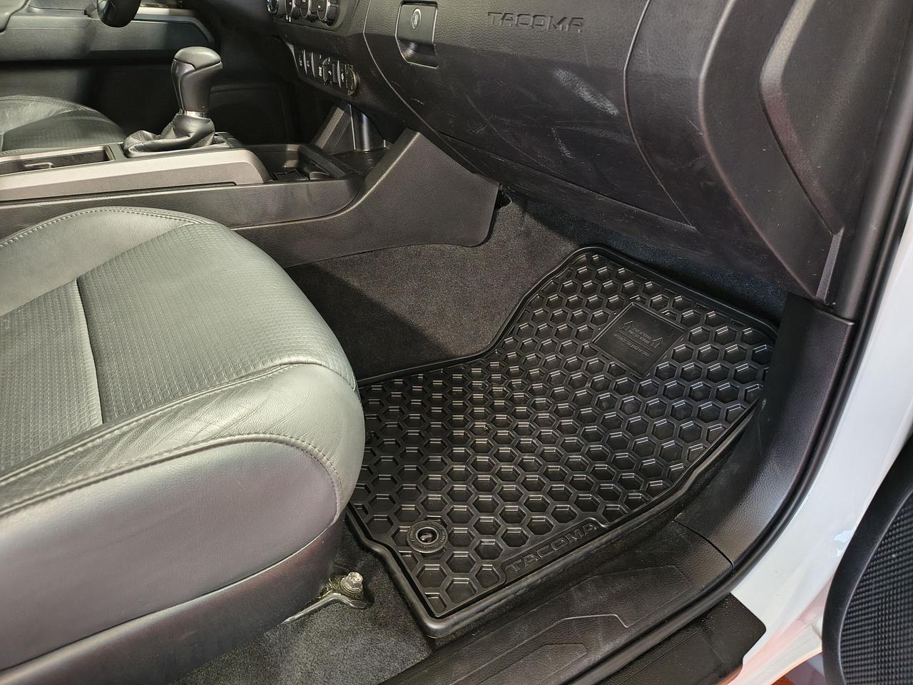 2022 Toyota Tacoma  Photo0