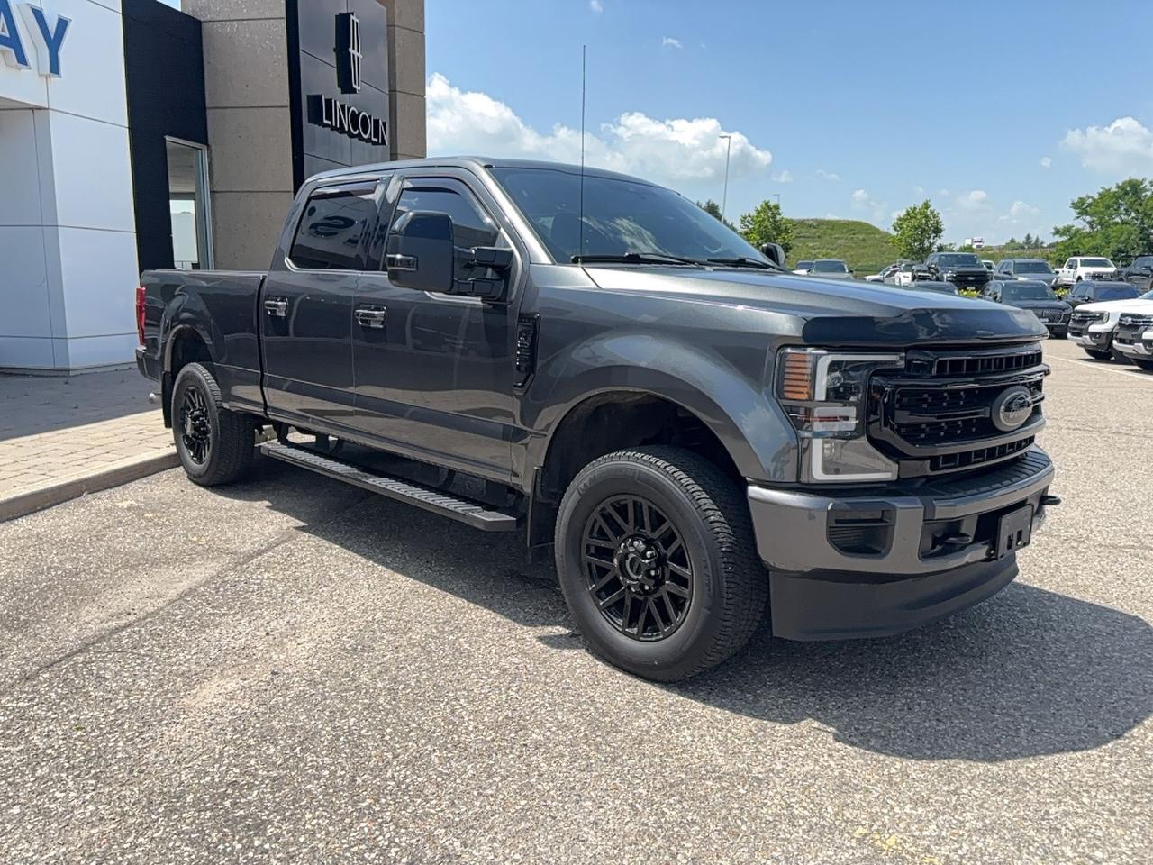 2020 Ford F-250 LARIAT, 7.3L GAS, ULTIMATE PACK, LOCAL TRADE, MINT Photo2