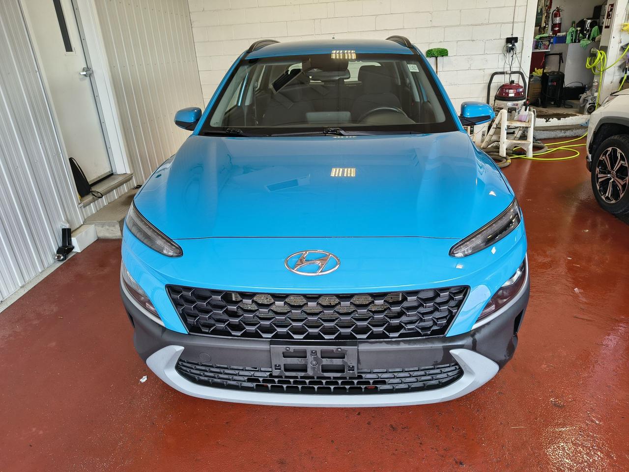 2023 Hyundai KONA Preferred Photo0