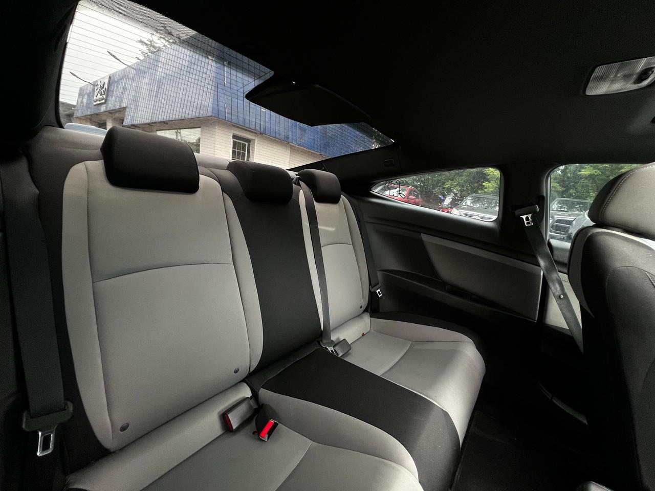 2016 Honda Civic EX-T - Photo #16