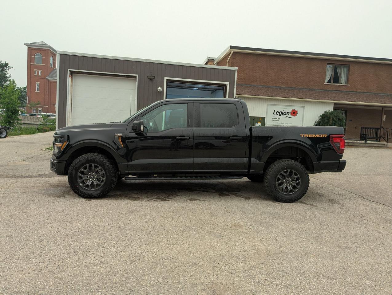 2026 Ford F-150 Tremor SuperCrew 401A 4x4 Photo2