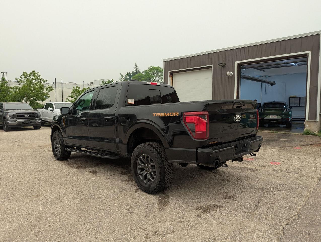2026 Ford F-150 Tremor SuperCrew 401A 4x4 Photo3