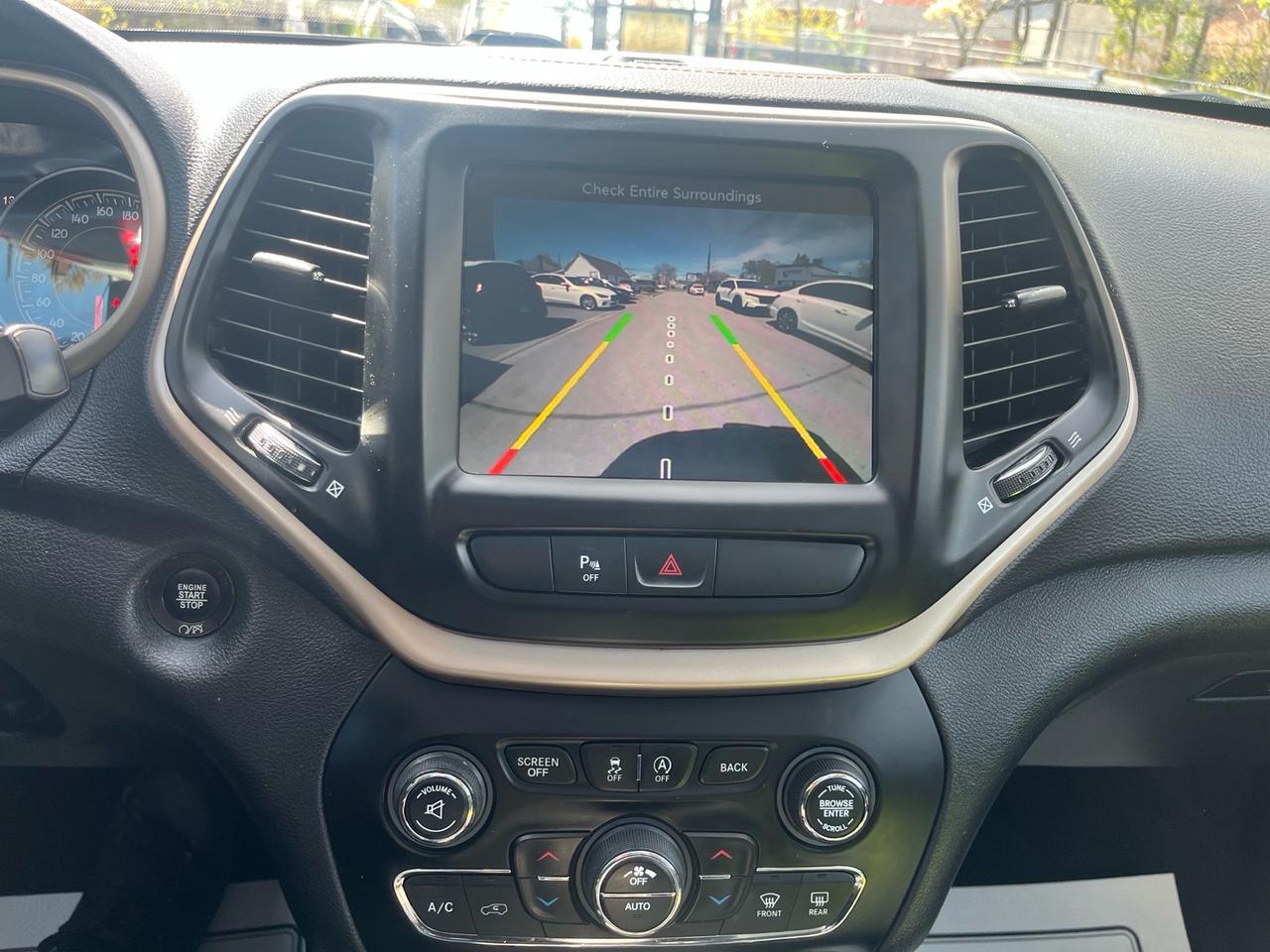 2017 Jeep Cherokee Limited 4WD Photo