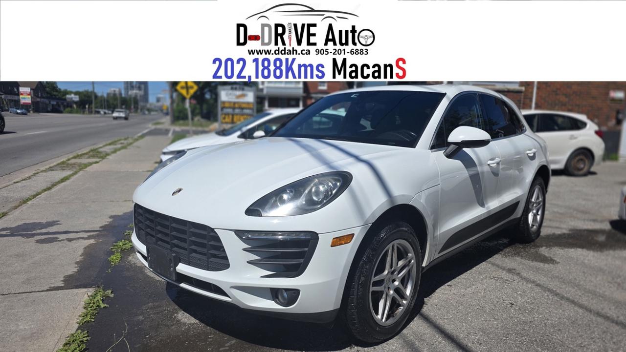 2015 Porsche Macan S Photo