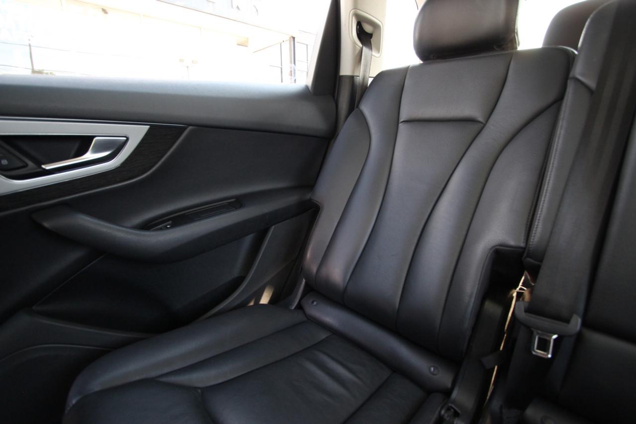 2018 Audi Q7 PREMIUM Photo