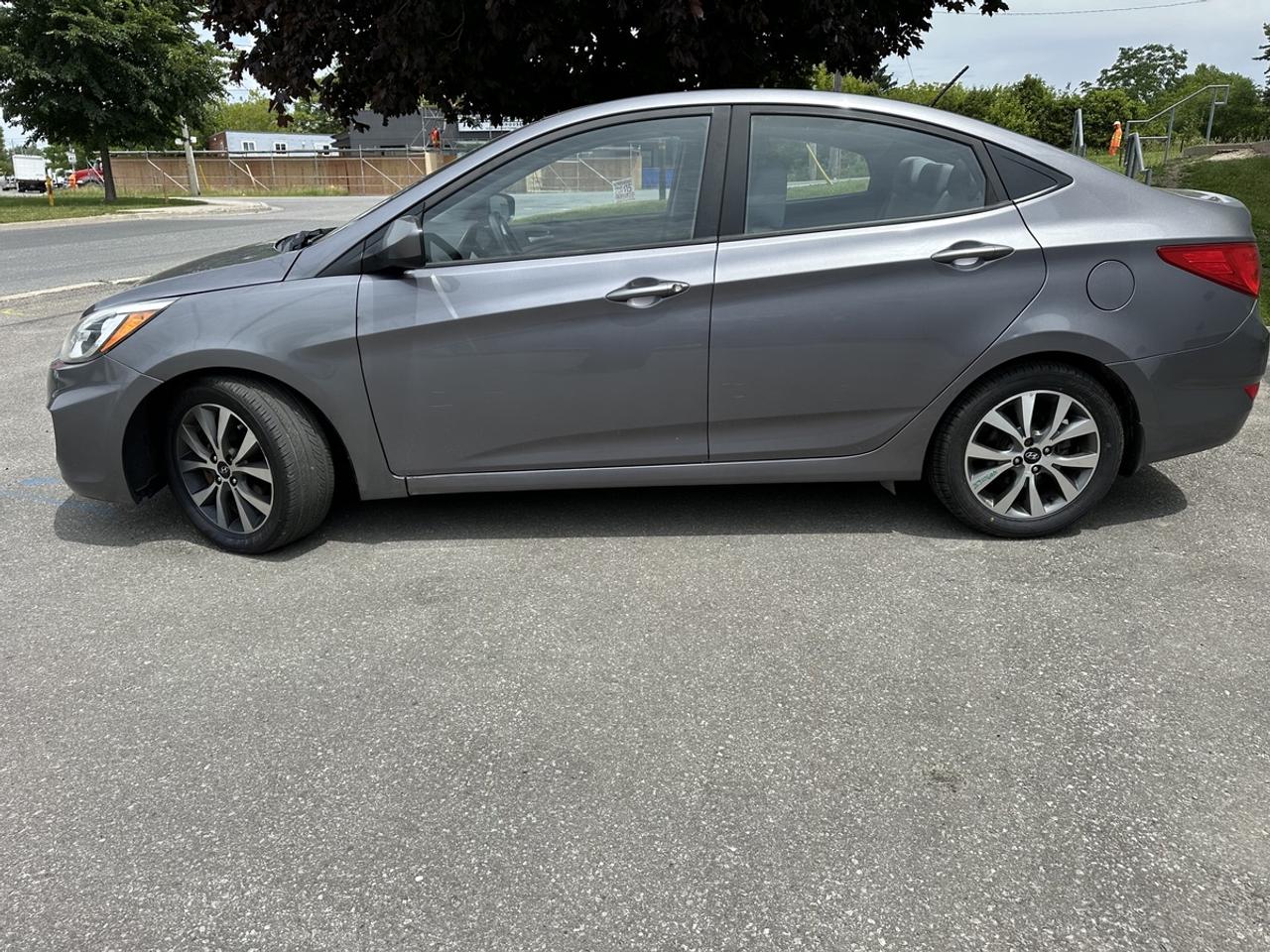 2015 Hyundai Accent GLS Photo4