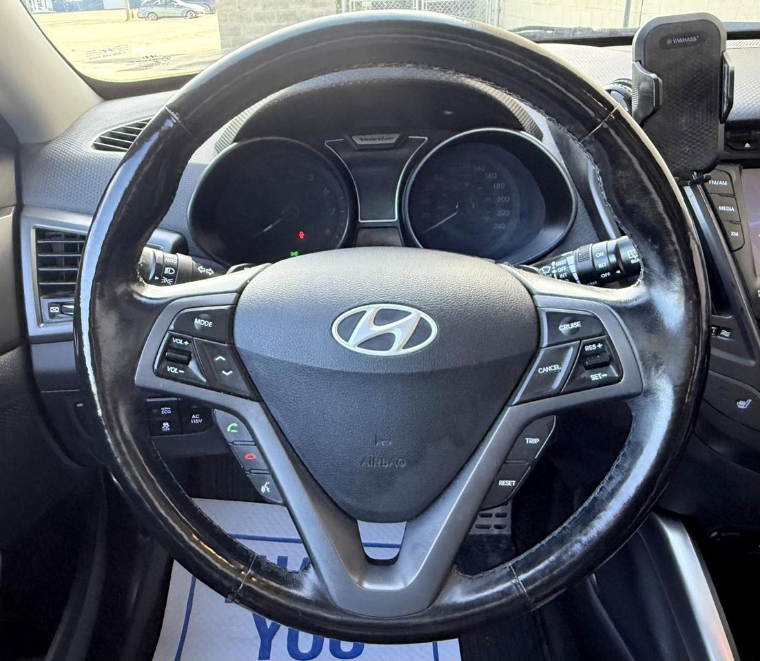 2014 Hyundai Veloster Turbo Photo