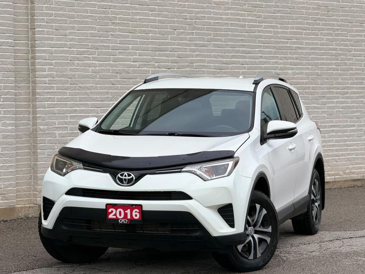 2016 Toyota RAV4 LE AWD Photo