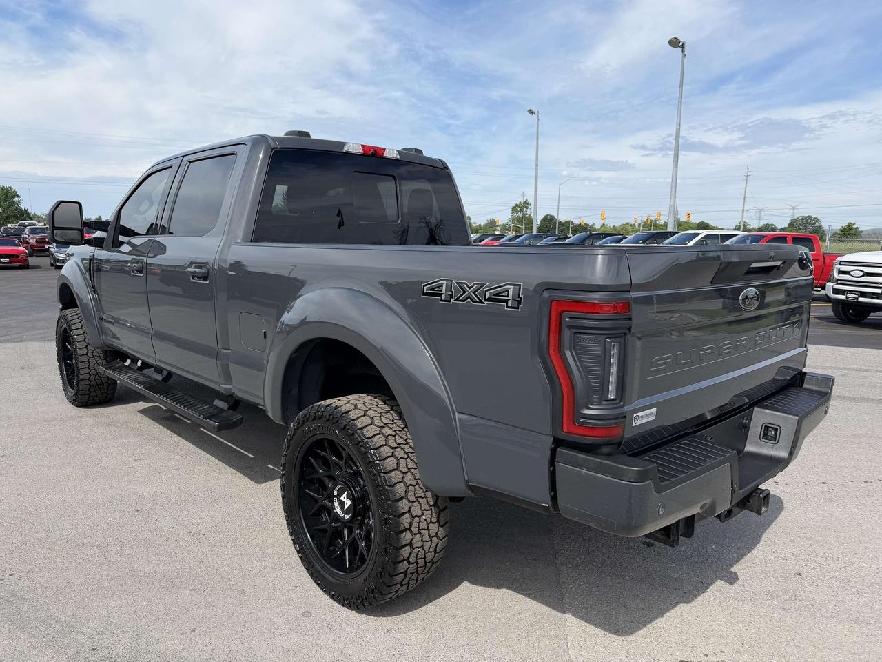 2021 Ford F-250 Lariat 4WD Crew Cab 6.75' Box Photo3