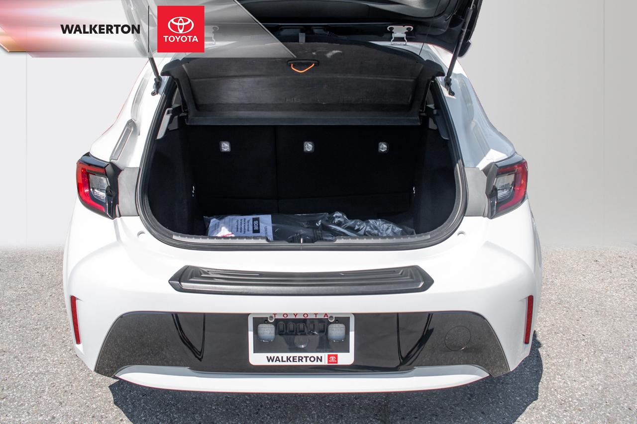 2025 Toyota Corolla Hatchback Base 5dr Photo