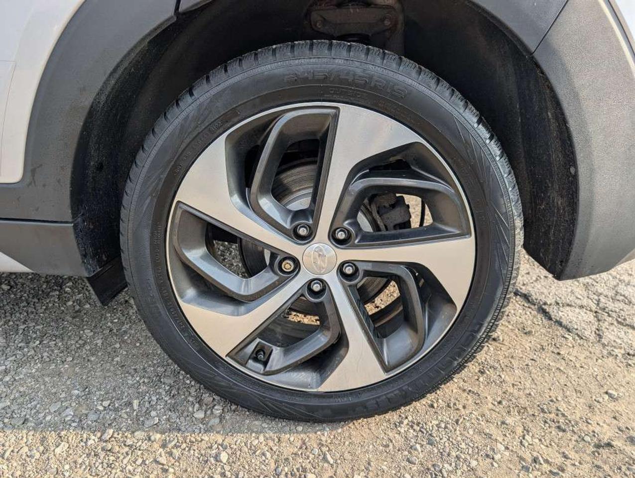 2017 Hyundai Tucson SE AWD   LEATHER   SUNROOF   CAMERA   HTD SEATS Photo