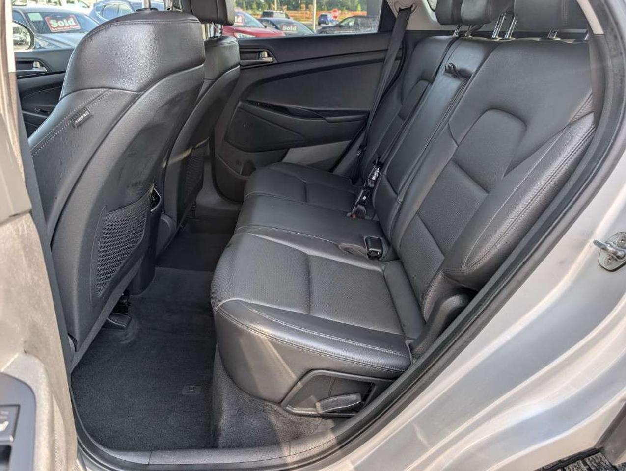 2017 Hyundai Tucson SE AWD   LEATHER   SUNROOF   CAMERA   HTD SEATS Photo