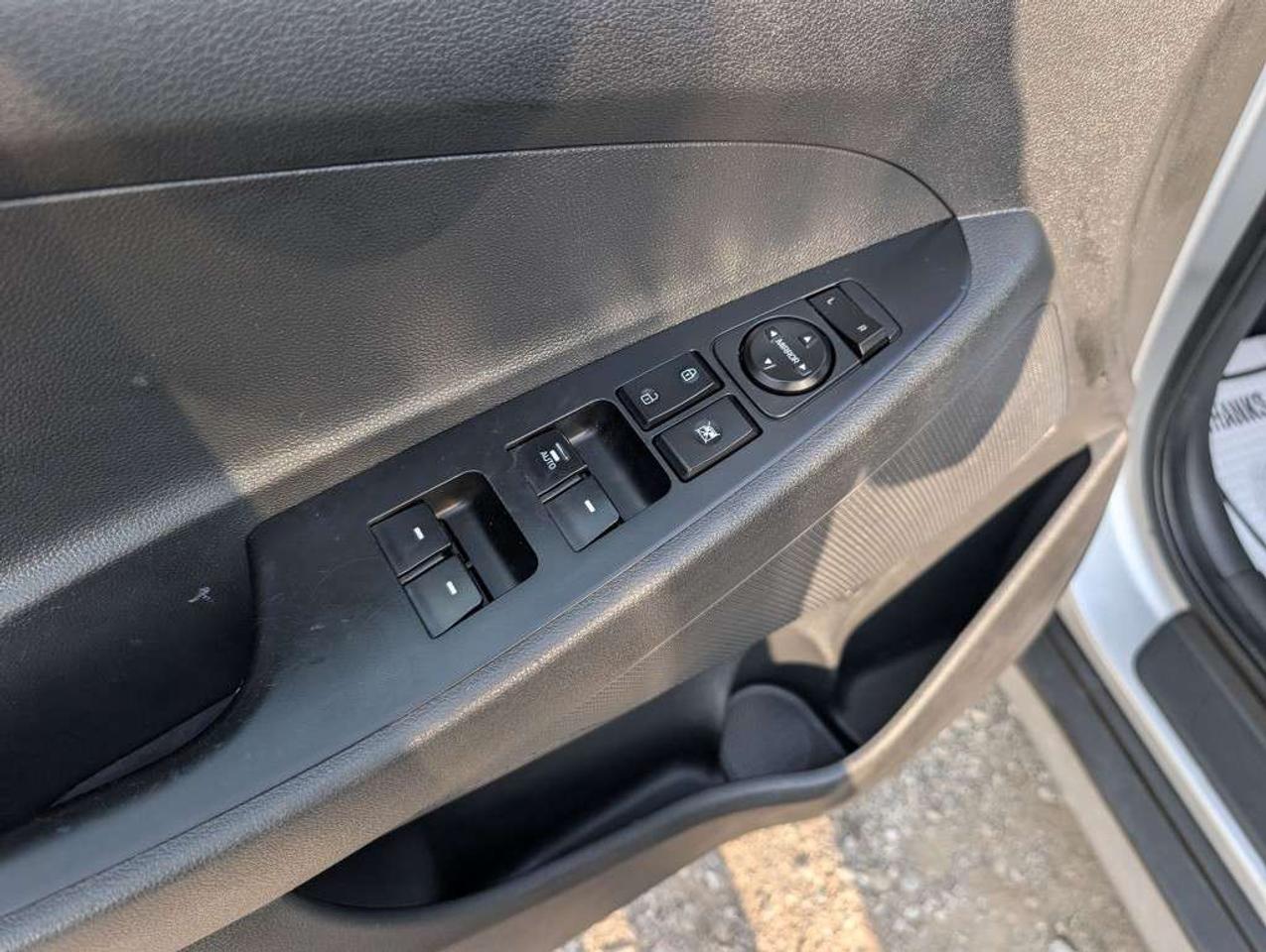 2017 Hyundai Tucson SE AWD   LEATHER   SUNROOF   CAMERA   HTD SEATS Photo