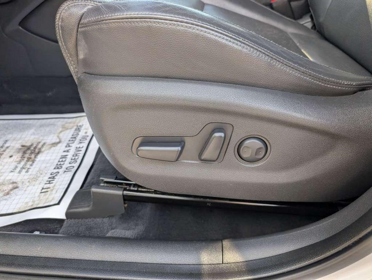 2017 Hyundai Tucson SE AWD   LEATHER   SUNROOF   CAMERA   HTD SEATS Photo