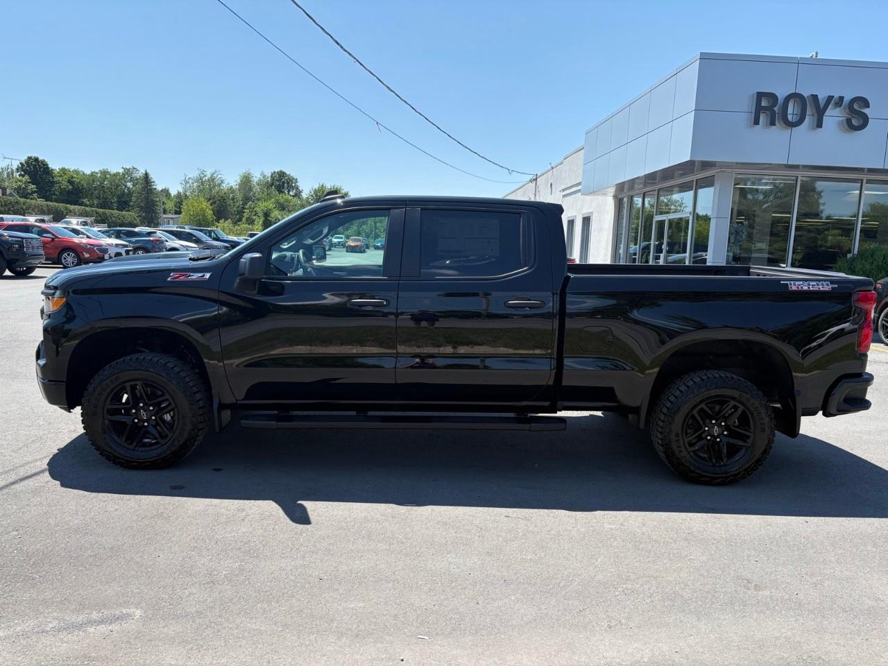 2026 Chevrolet Silverado 1500 Crew Cab Standard Box 4-Wheel Drive Custom Trail Boss Photo