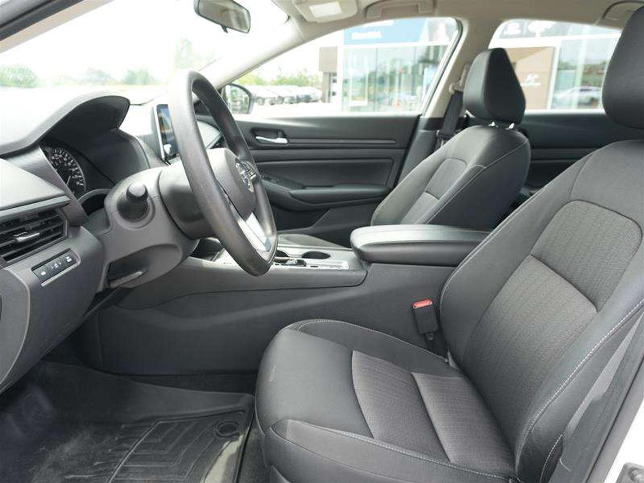 2021 Nissan Altima 2.5 SE AWD   ONE OWNER   NO ACCIDENTS   LOW KM Photo