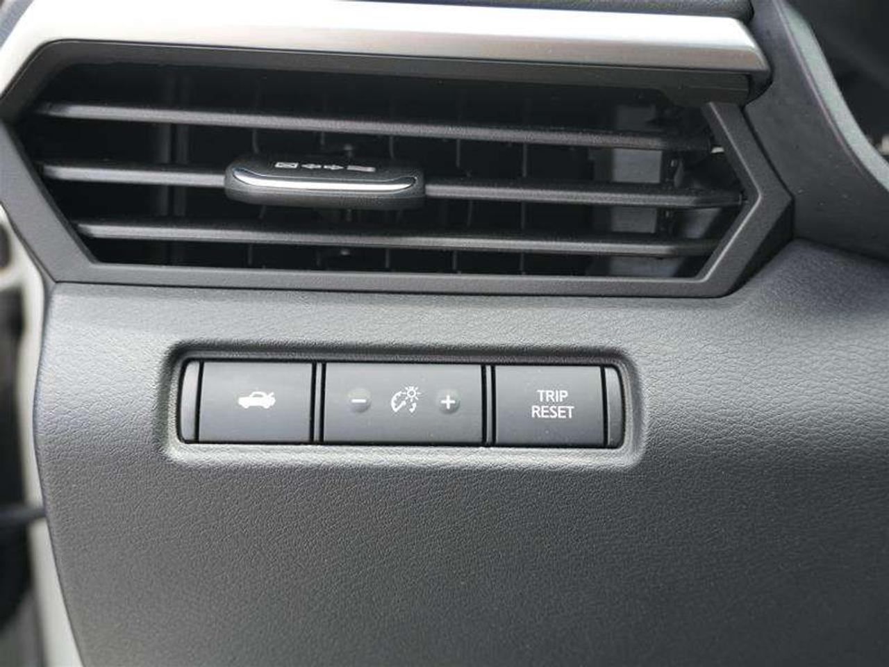 2021 Nissan Altima 2.5 SE AWD   ONE OWNER   NO ACCIDENTS   LOW KM Photo
