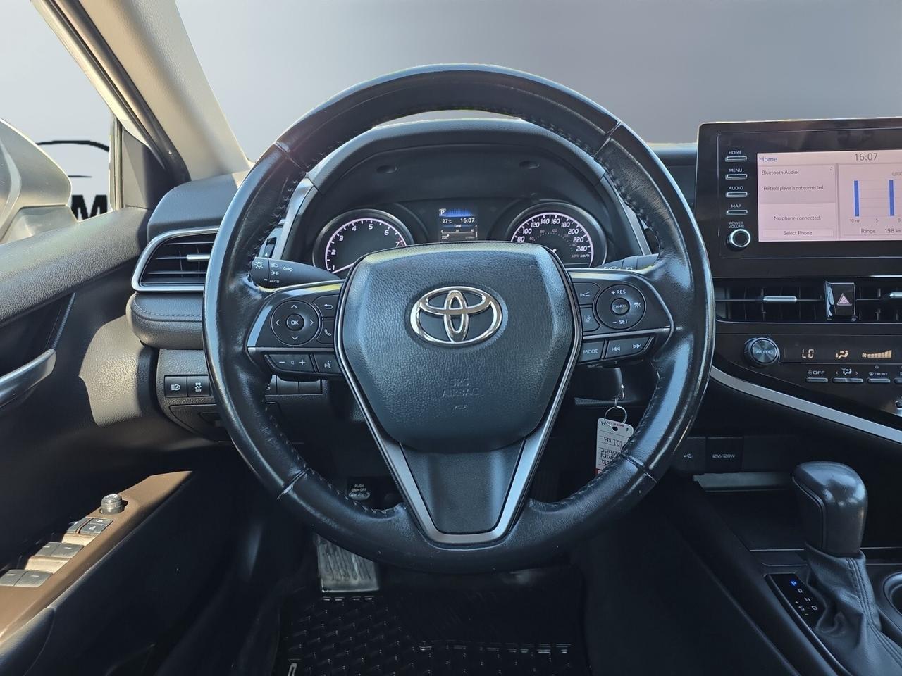 2021 Toyota Camry SE Auto * CAMERA / LANE ASSIST / ALLOYS / HEATED S Photo