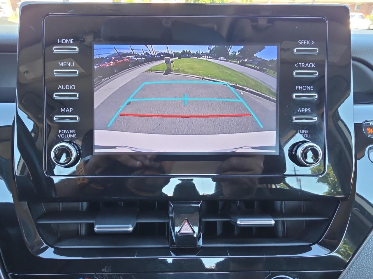 2021 Toyota Camry SE Auto * CAMERA / LANE ASSIST / ALLOYS / HEATED S Photo