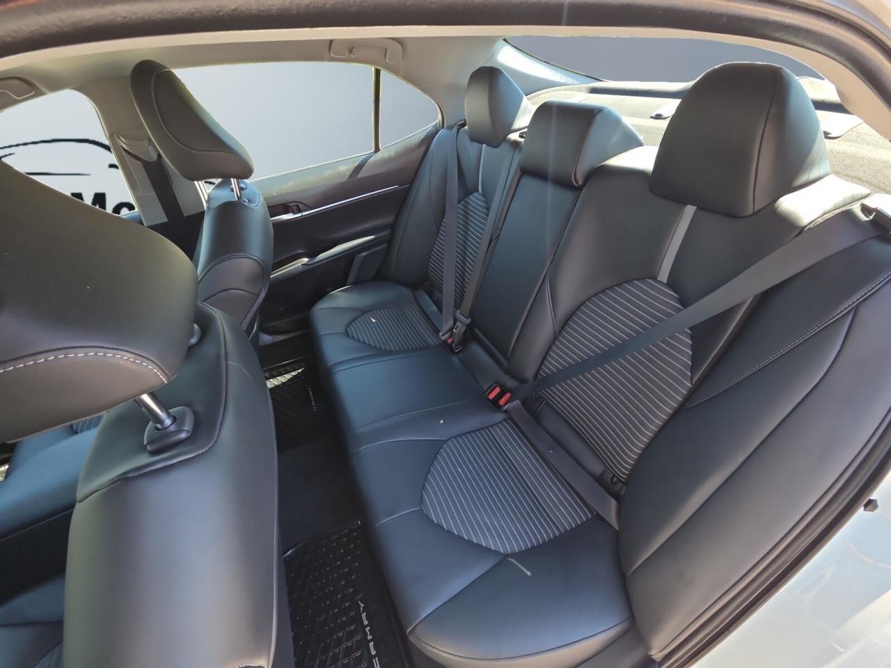 2021 Toyota Camry SE Auto * CAMERA / LANE ASSIST / ALLOYS / HEATED S Photo