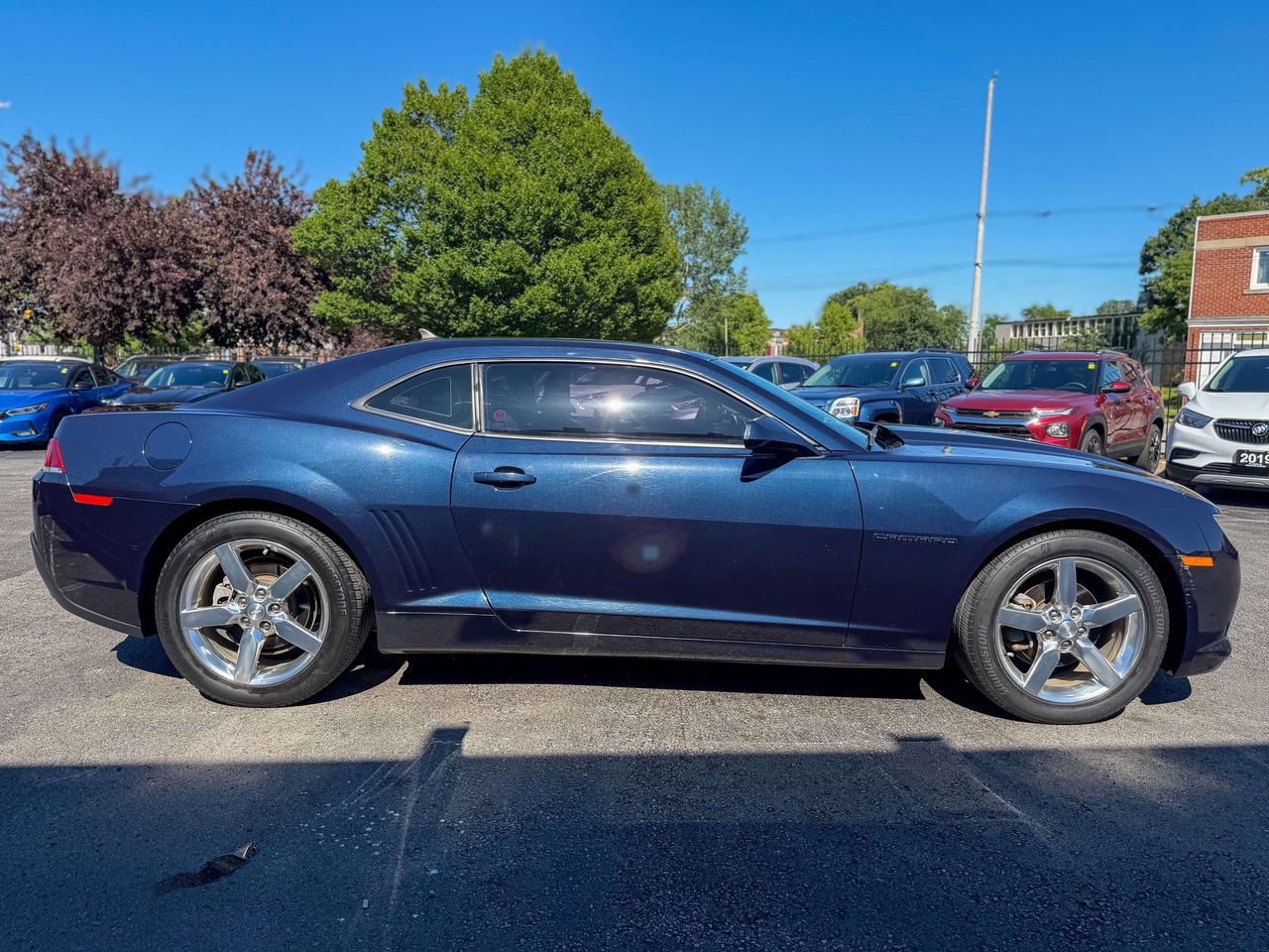 2015 Chevrolet Camaro LT/LOW KM/ROOF/REMOTE/CAMERA/NO ACCIDENTS/3.6L Photo