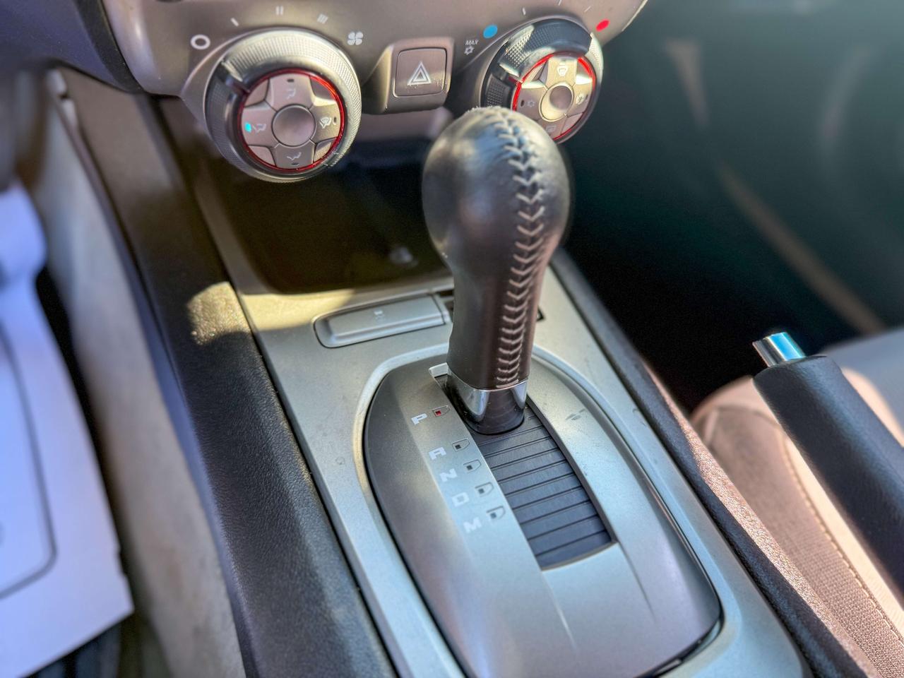 2015 Chevrolet Camaro LT/LOW KM/ROOF/REMOTE/CAMERA/NO ACCIDENTS/3.6L Photo