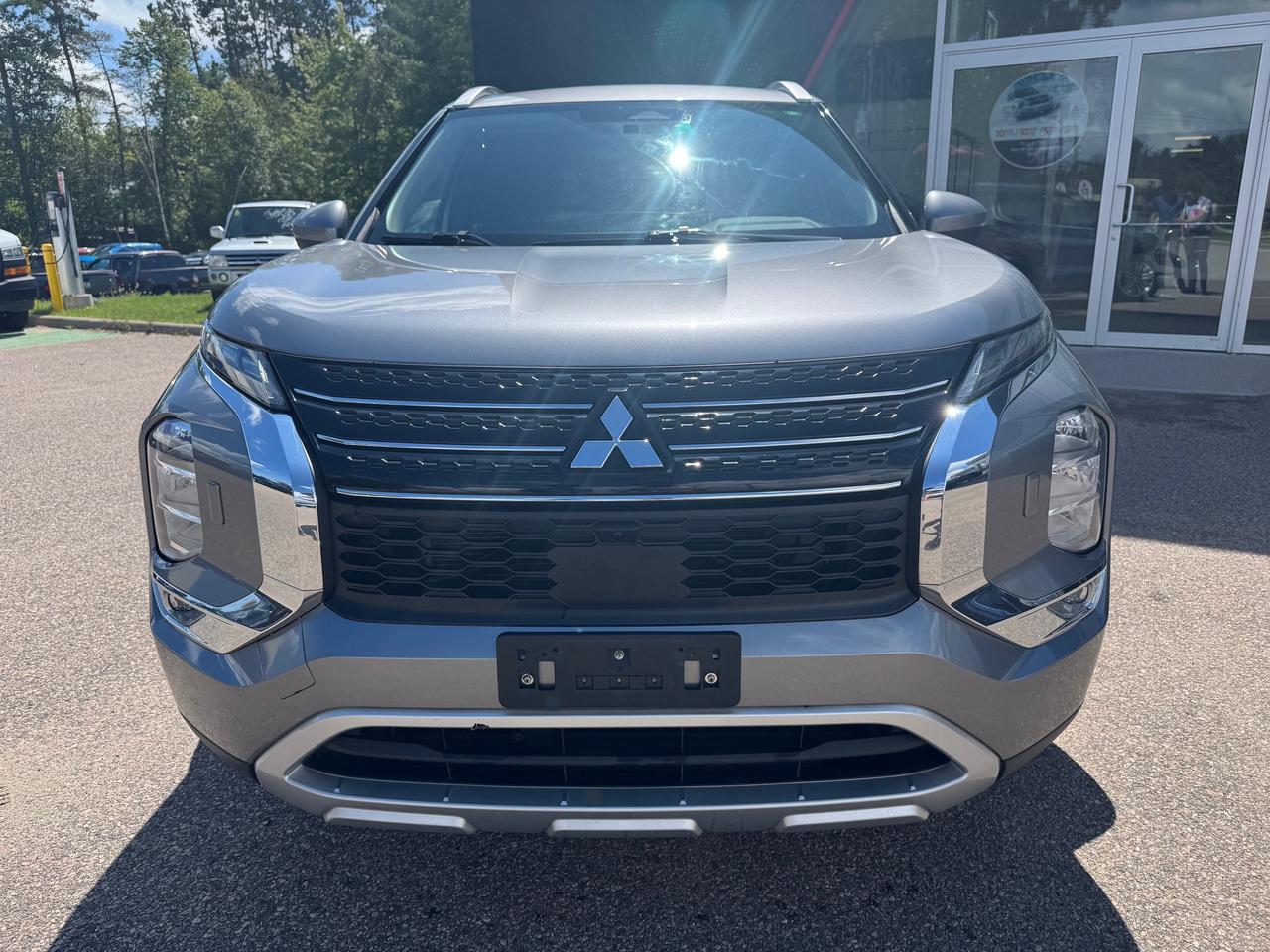 2023 Mitsubishi Outlander SE 4DR S-AWC Photo
